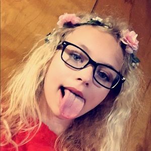 Meet your Posher, Lily